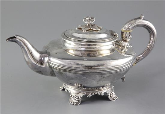 A William IV silver teapot by Pearce & Burrows, gross 23.4 oz.